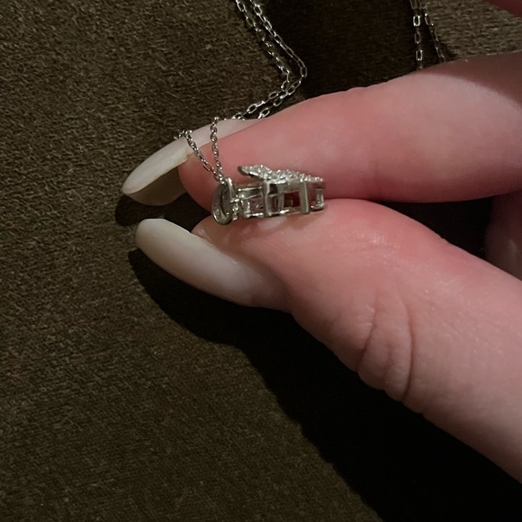 Charmed Aroma | Elephant Necklace - Picture 5 of 7